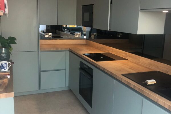 13E53DD7-AF97-4A79-9222-C1EC986FE362 Kitchen Splashbacks