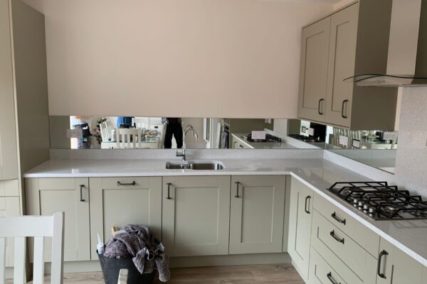 3AA39774-E1A3-4DC8-AC1E-27A8BE8D51A1 Kitchen Splashback Mirror