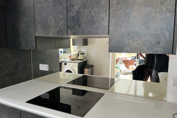 BA1A8CE5-4EEE-40F2-8FF2-8C1DB4DED0A7 Kitchen Splashbacks