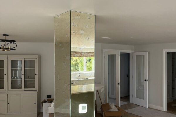 2 Column with mirror